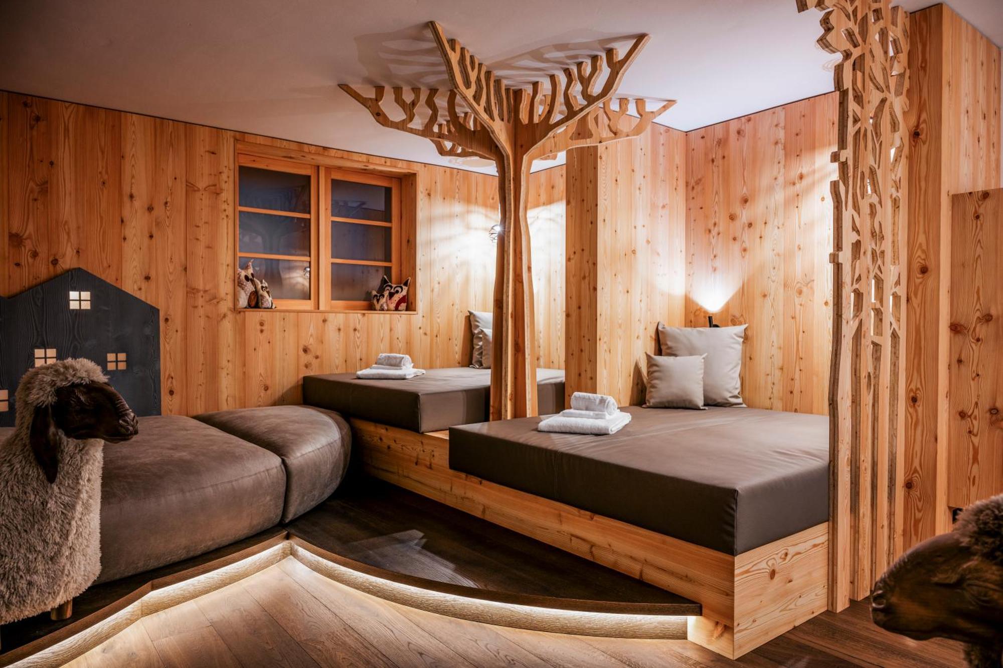 Family Hotel Posta Santa Cristina Val Gardena المظهر الخارجي الصورة