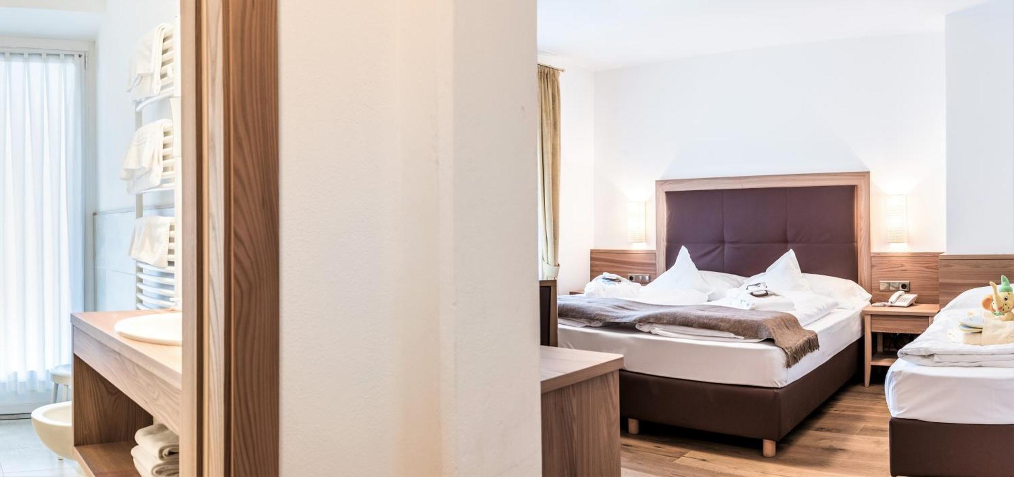 Family Hotel Posta Santa Cristina Val Gardena المظهر الخارجي الصورة