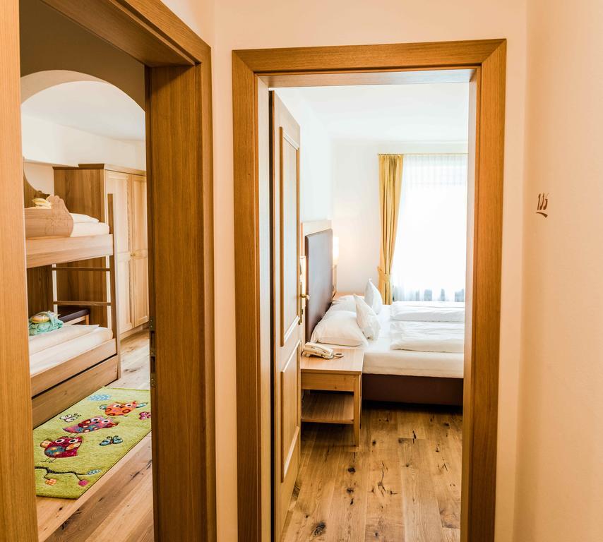 Family Hotel Posta Santa Cristina Val Gardena المظهر الخارجي الصورة